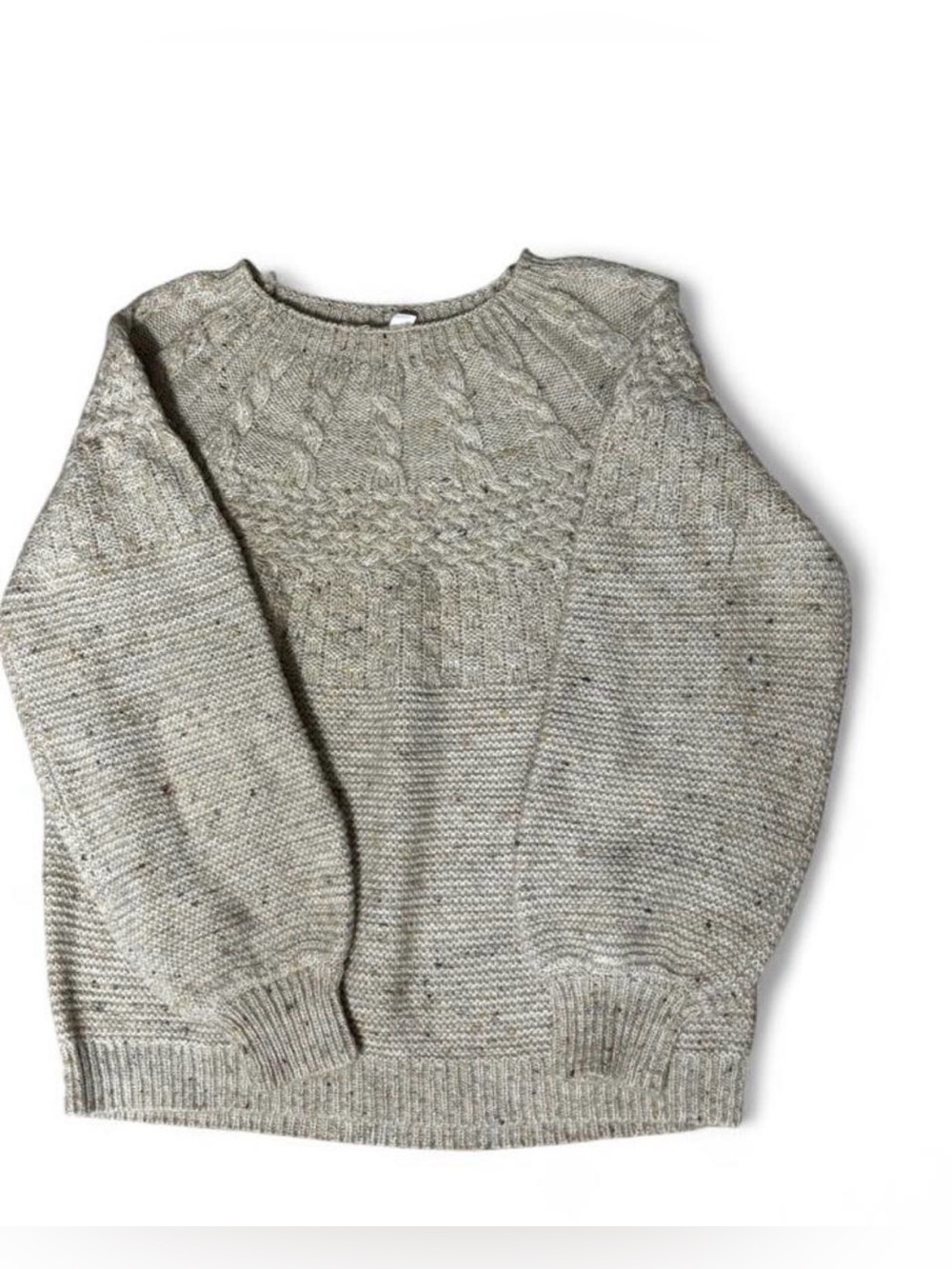 Cream & tan cable knit sweater in a M #knitwear #cozy